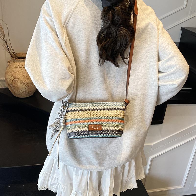 Fashion Color Red Woven Bucket Bag Women's Summer New Simple Casual Straw Bag Niche Messenger Bag