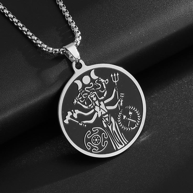 Exquisite Stainless Steel Personalized Celtic Wolf Head Pendant Necklace Men's Simple Jewelry Accessories