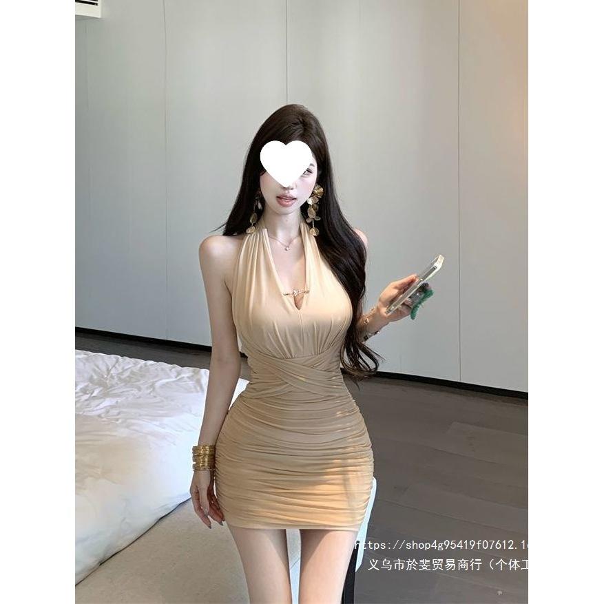 Pure desire wind royal sister backless neck dress female design feeling wrinkled tight hot girl shows body temperament hip skirt