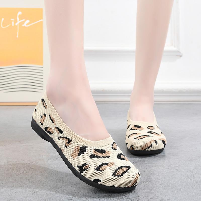 

Весенне-осенние женские туфли из летящего трикотажа, тканевые туфли, женские туфли-одинарки, мягкая подошва, повседневные, на педалях 35