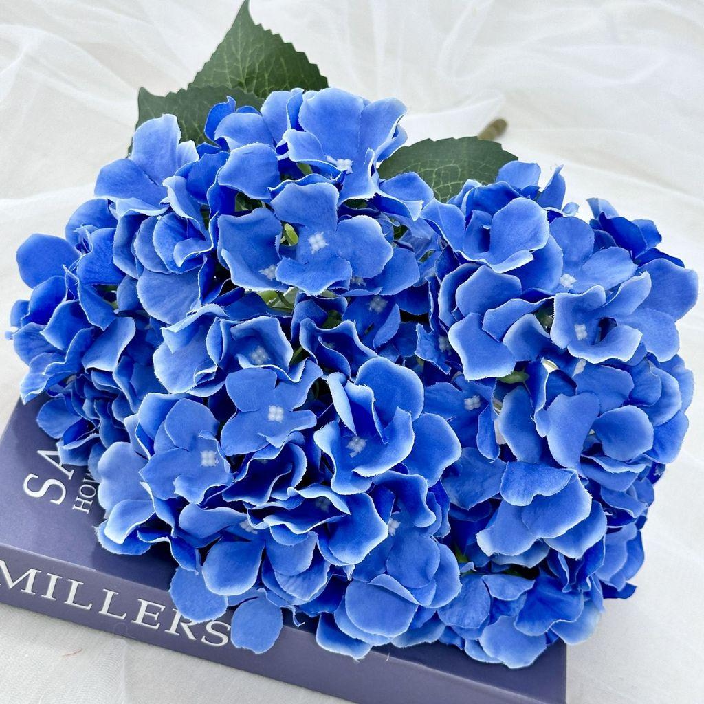 English Romantic Wedding Hydrangea Wall Decor With Silk Flowers For Venue And Home Ambience