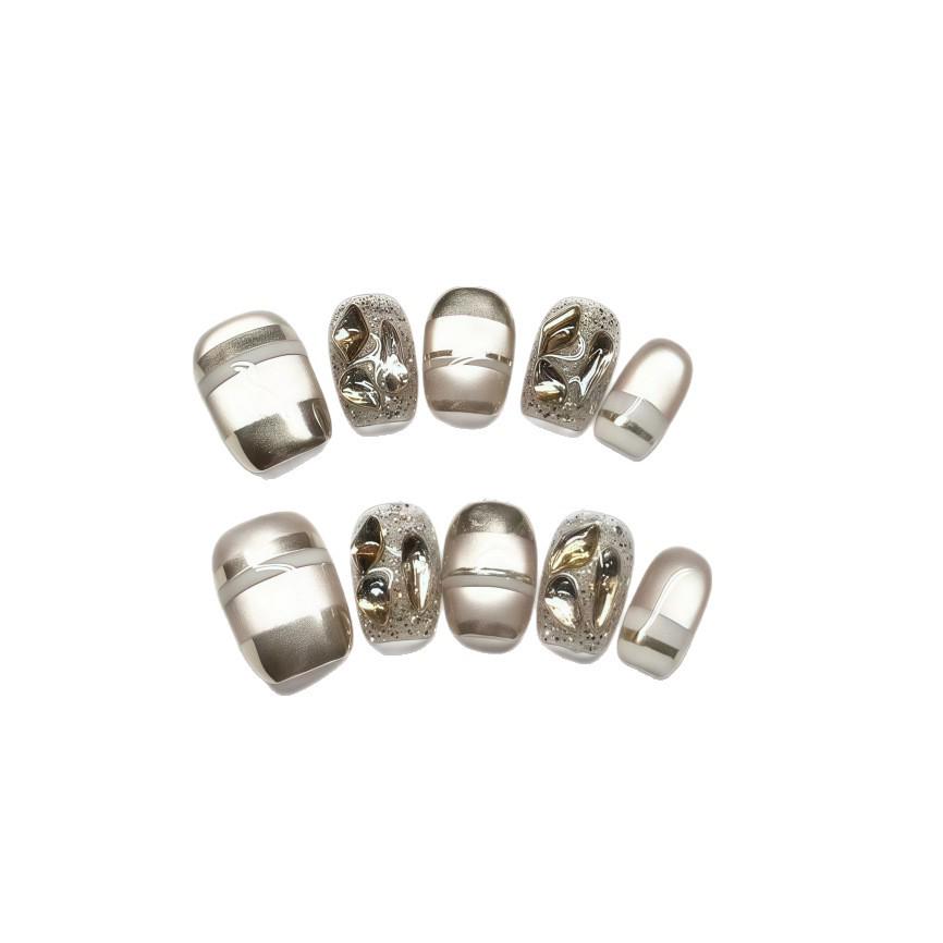 Champagne Gold Cat Eye Rhinestone Press-On Nails: Luxurious Daily Wear with White-Brightening Versatile Design
