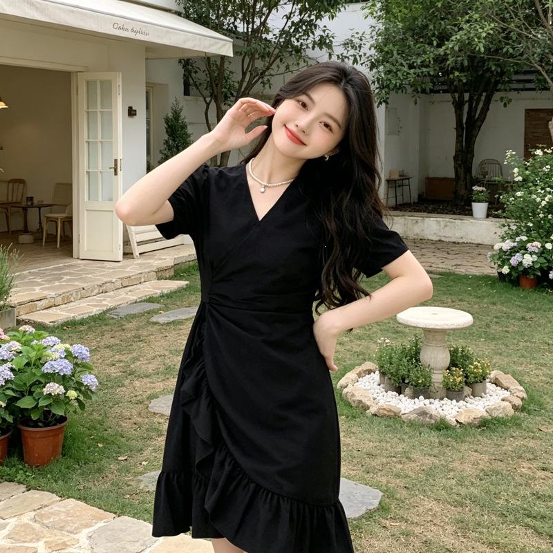 New V-neck Bubble Sleeves Waist Thin Ruffle Edge Dating Short Skirt Trendy Temperament Black Dress Women's Summer
