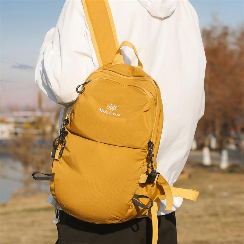 Outdoor Sports Backpack Unisex Large Capacity Lightweight Travel Backpack Student Schoolbag