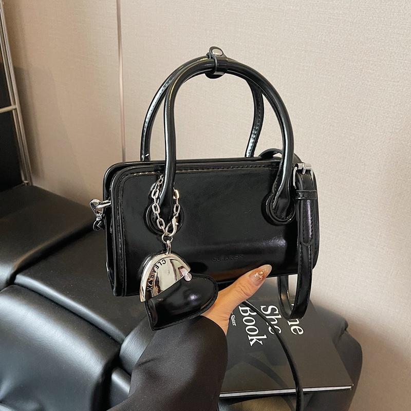 2025 New Fashion Versatile Bowling Handbag Solid Color PU Styling Pillow Bag One Shoulder Crossbody Bag Small Square Bag