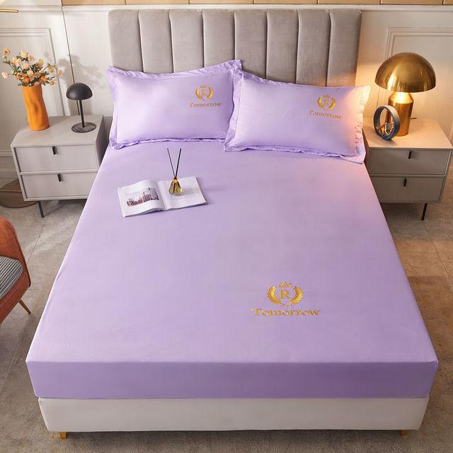 

Плюшевый толстый стеганый наматрасник с вышивкой, мягкий плюшевый чехол для кровати Queen от пыли, простыня для спальни, универсальная защита на четыре сезона 2PCS pillowcase фиолетовый