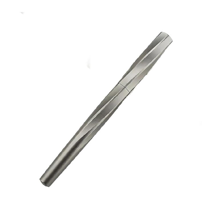 Stylish Metal Fountain Pen With Magnetic Closure For Smooth Business Writing
