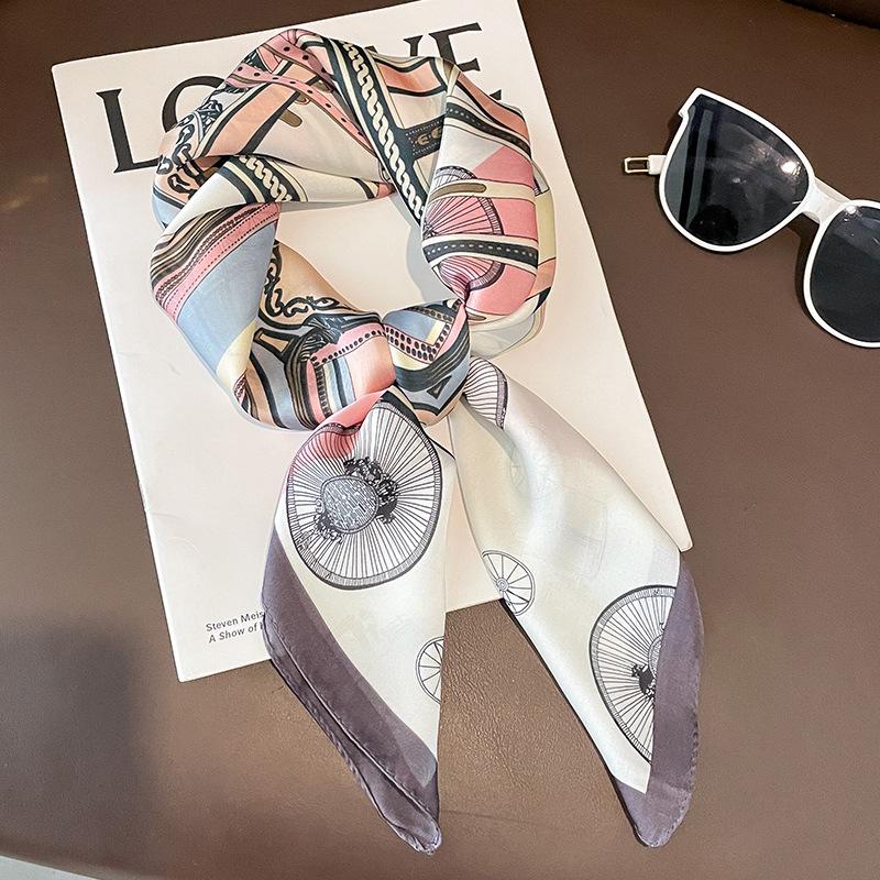 

Роскошный шелковый квадратный платок с принтом кареты для женщин, модный узкий галстук на шею, мягкий атласный хиджаб, женский шейный платок, платок для волос 70x70CM