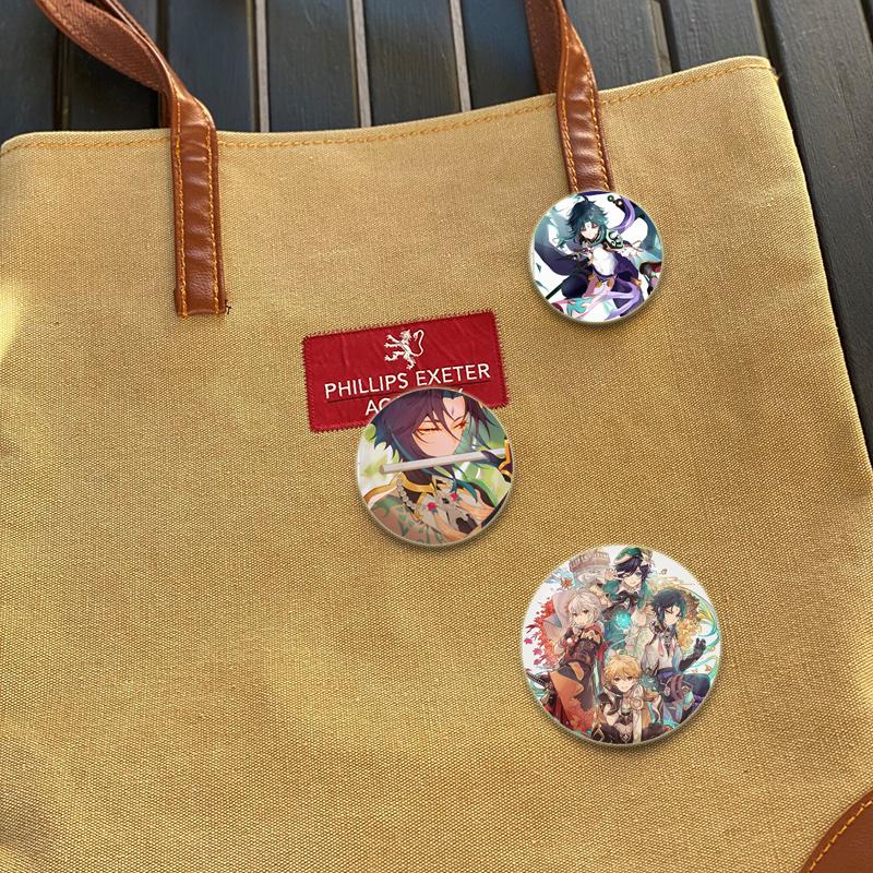 32/44/58mm Spielfigur Brosche Tasche Kleidung Dekor Sammlung Xiao Kragen Abzeichen Cartoon Anstecknadeln Schmuck Geschenke