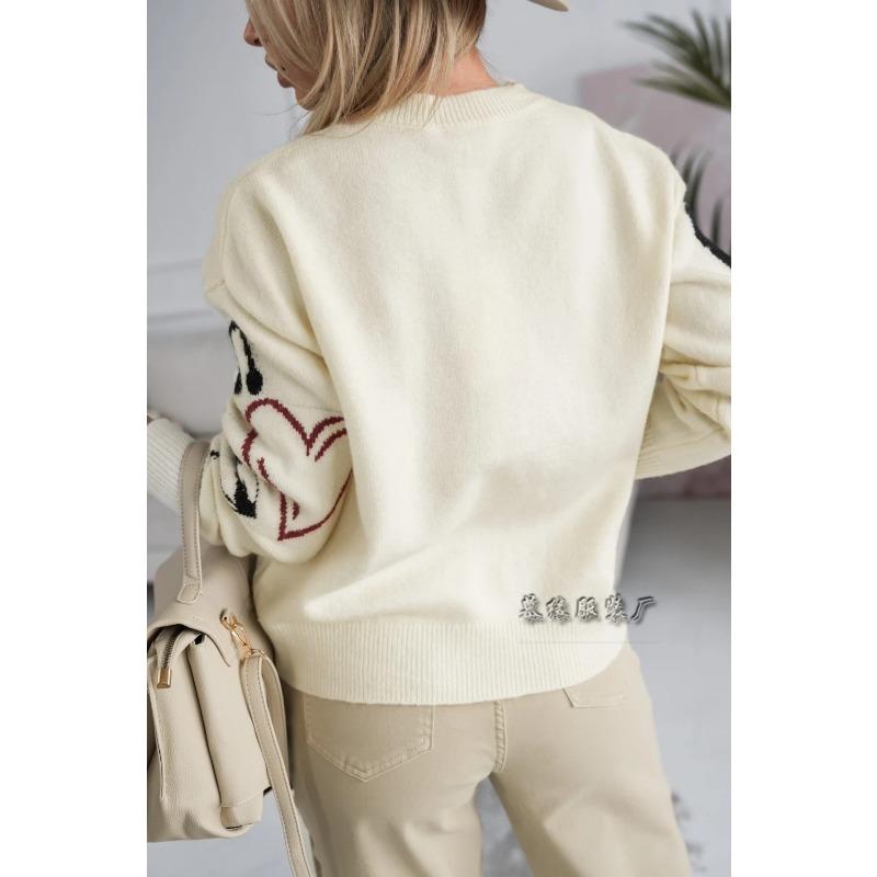 Women Loose Knit Long Sleeve Heart Jacquard Crew Neck Sweater