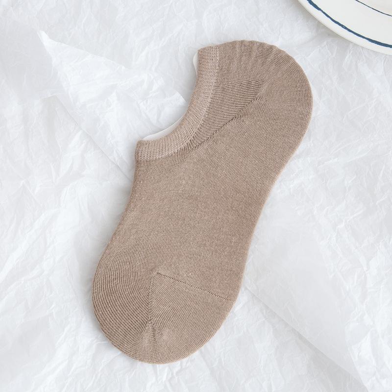 Ladies Spring and Summer Thin Lovely Trend Solid Color Breathable Invisible Cotton Socks