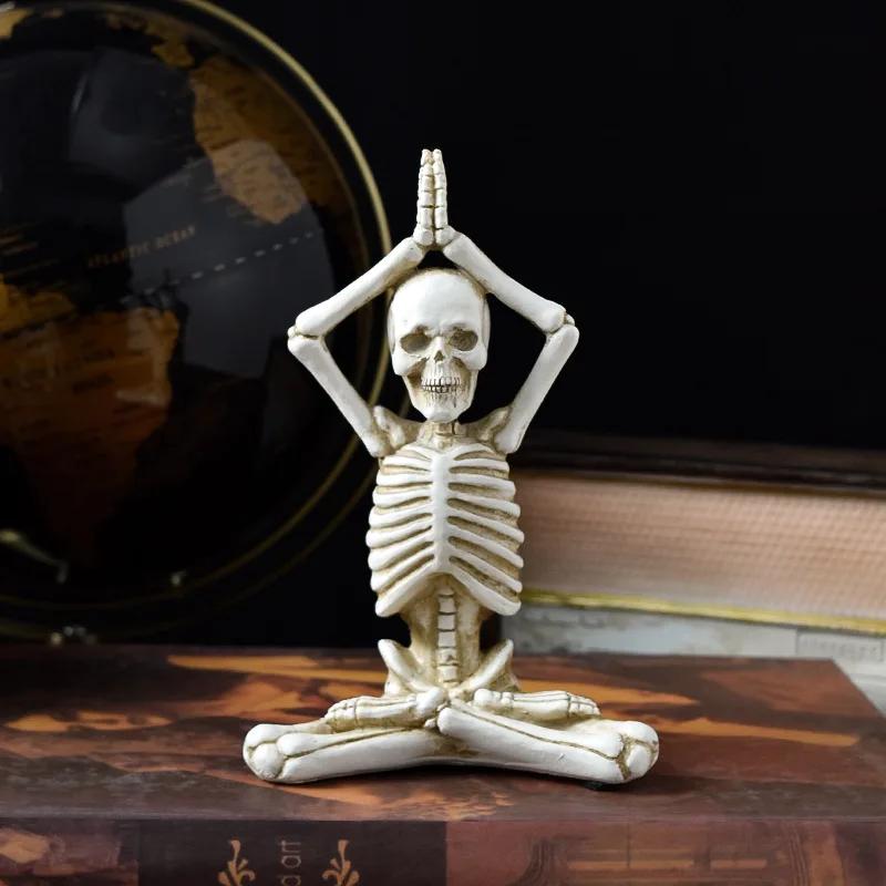 Vintage Skull Figurine Resin Haunted House Props Halloween Holiday Atmosphere Ornament Yoga Human Skeleton Statue for Home Decor
