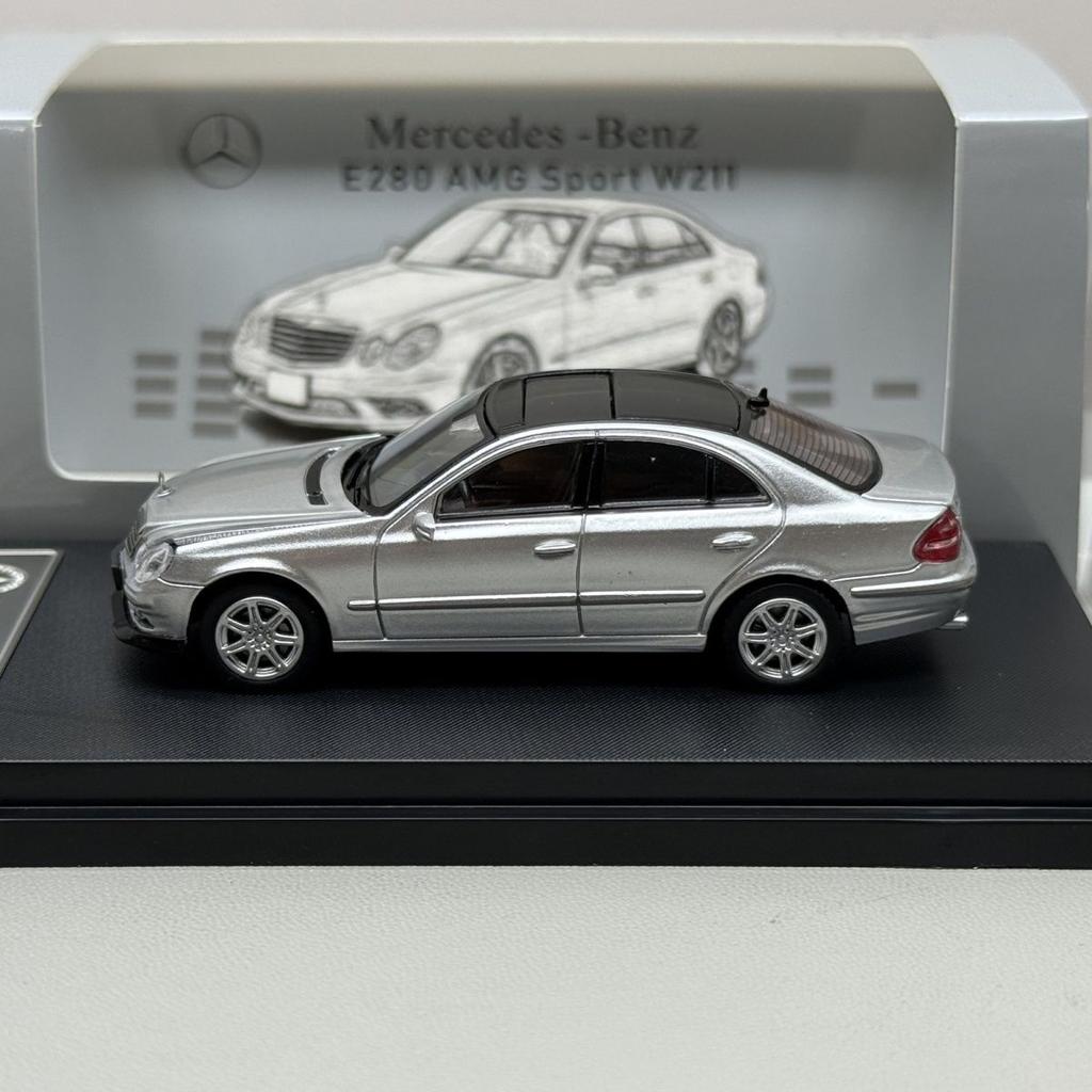AAN1 Glory Model 1:64 Mercedes-benz E280 Amg Sport W211 Openable Hood