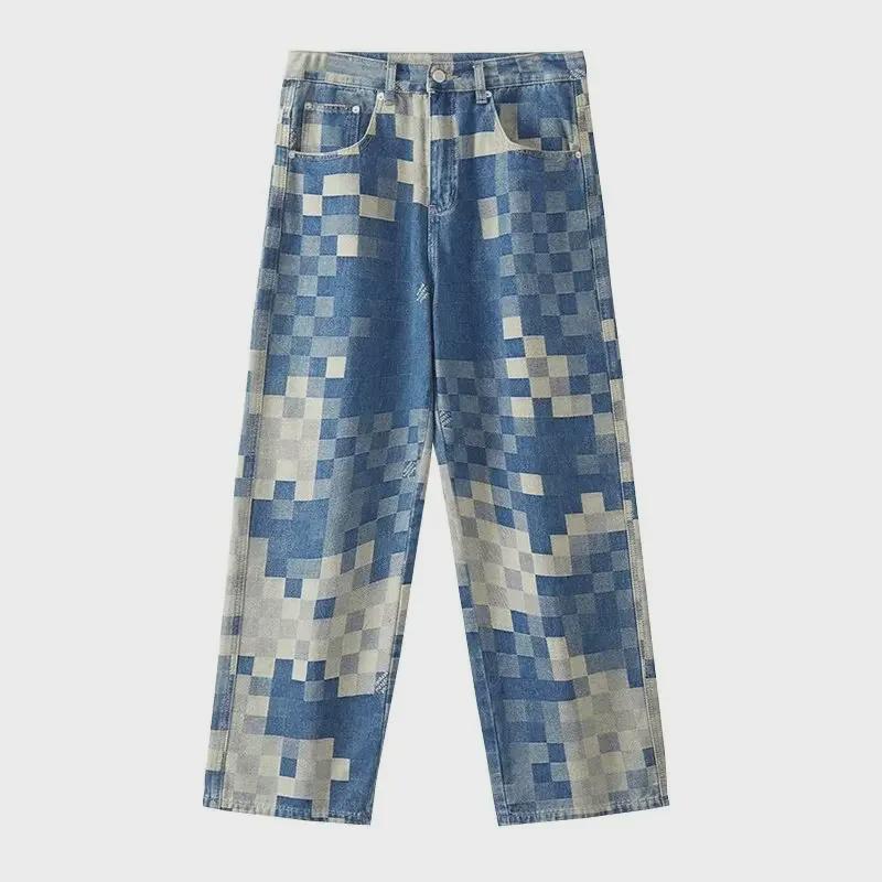 Herren-Jeans mit weitem Bein und Mosaik-Schachbrettmuster im Herbst