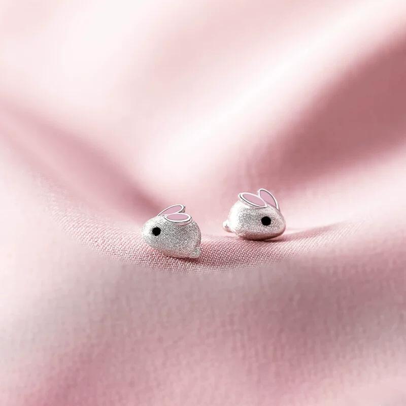 

Korean-Style S925 Sterling Silver Three-Dimensional Rabbit Stud Earrings: Fresh, Sweet, and Lovely Animal Design for Women. 925 Sterling Silver