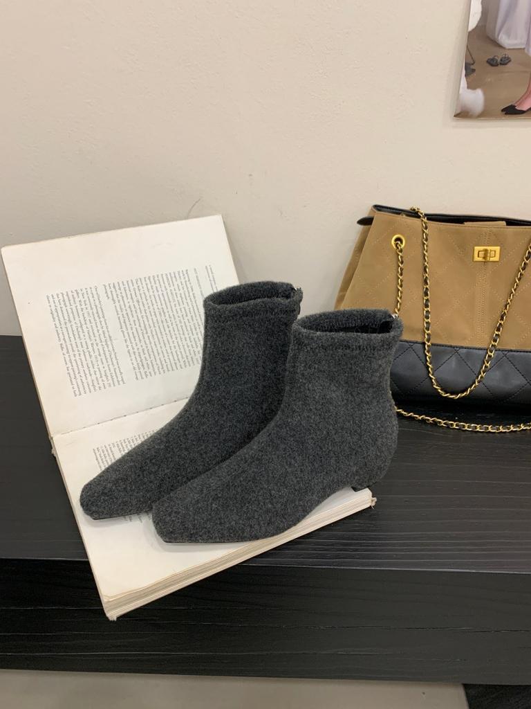 Low-heeled suede square-headed short boots women's 2025 autumn and winter new temperament suede women's boots, wedge-heeled rear zipper fashion boots