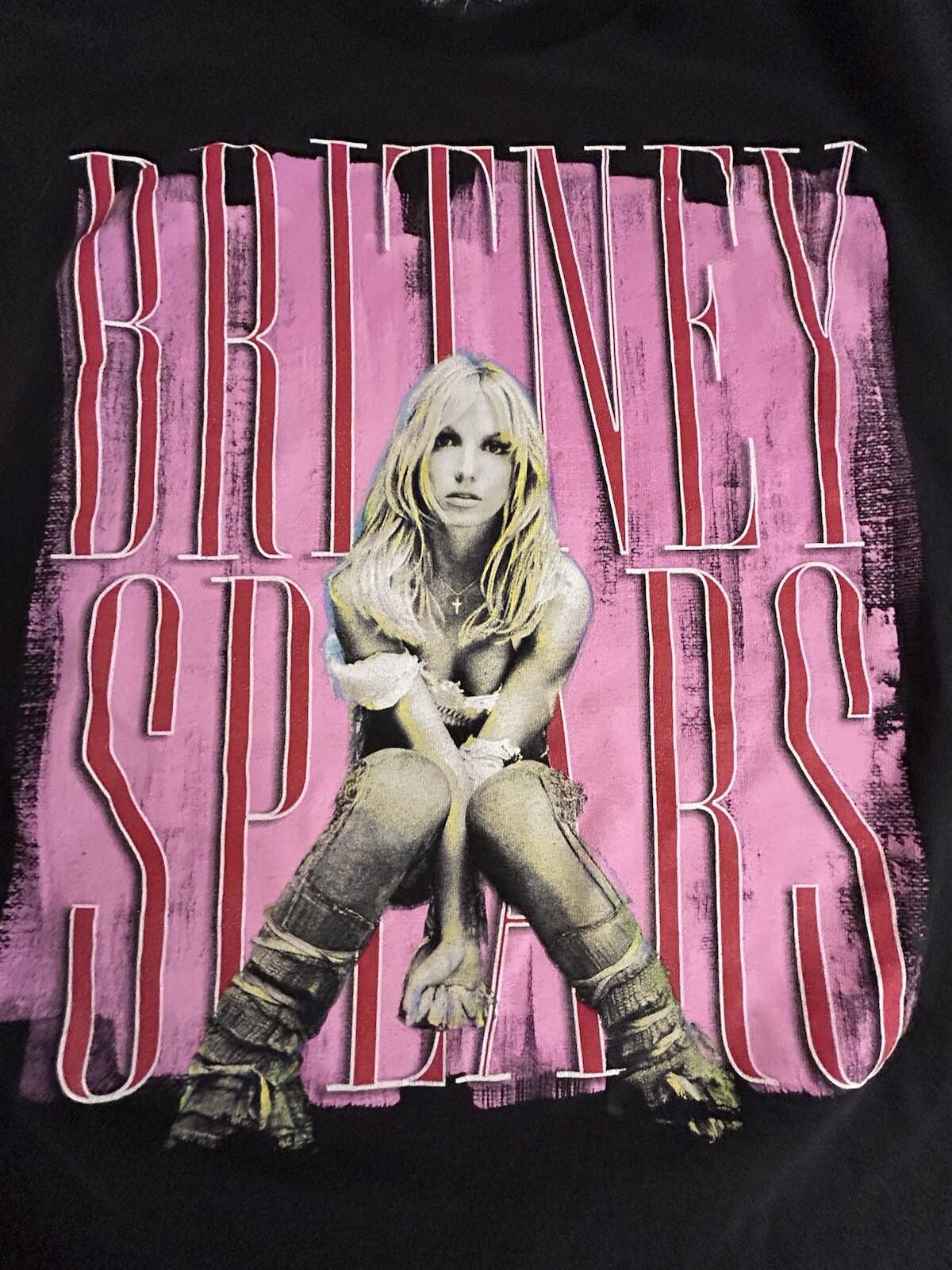 Britney Spears T-Shirt Size Large Hit Me Baby One More Time Britney Bitch Unisex T-Shirt S