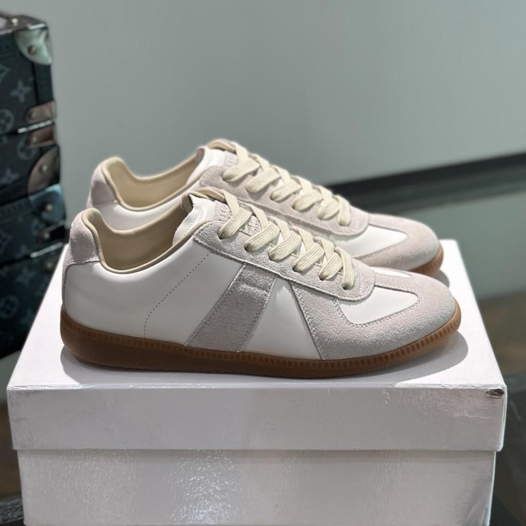 Couple's Retro Soft-soled Genuine Leather Versatile Casual Sneakers with Straps and Flat Sneakers