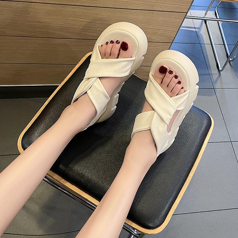 Sandals Fairy Fairy Wind 2025 New Summer Fashion Versatile Platform Cake Roman Shoes Heightening Beach Shoes