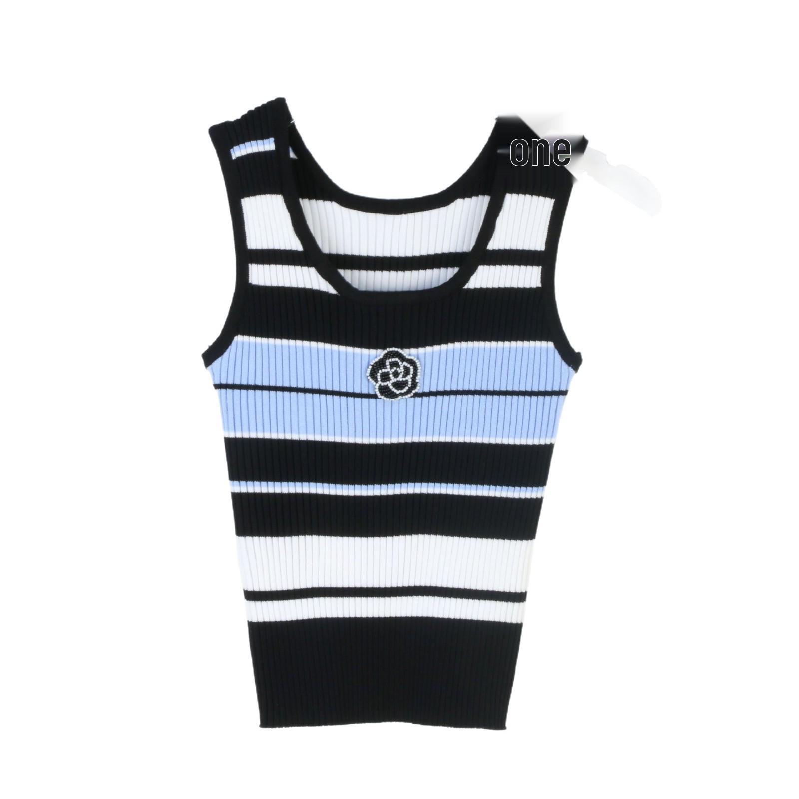 

Трикотажный жилет без рукавов в полоску с цветовыми блоками: Весенне-летний стиль для поездок на работу Large