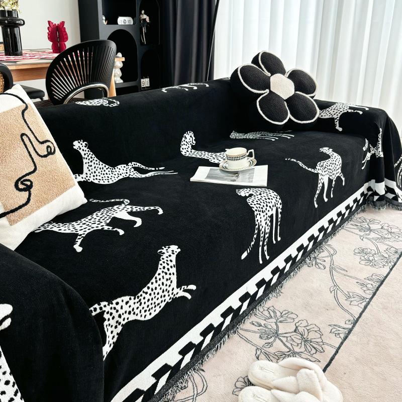 Sofa cover cloth cover French retro high-end feeling universal in all seasons, anti-cat scratch sofa towel, cream wind sofa cover