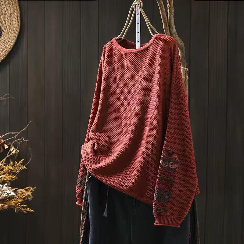 2026 Artistic Color Block Sweater: Retro Simple Round Neck, Soft Slimming, Versatile Casual Top for Women