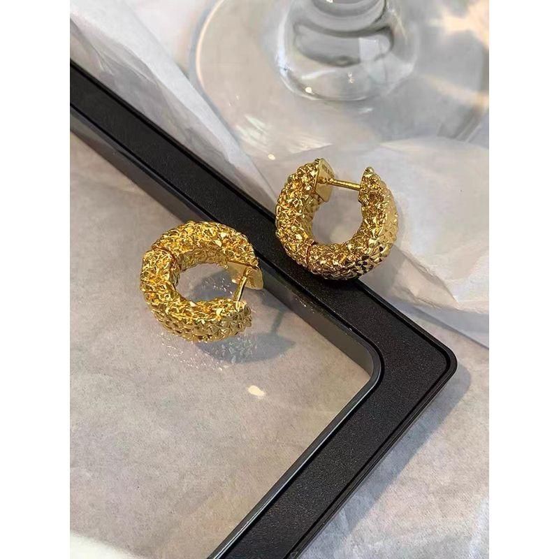 Niche Style Thread Metal Texture Cold Wind Daily Ear Clip