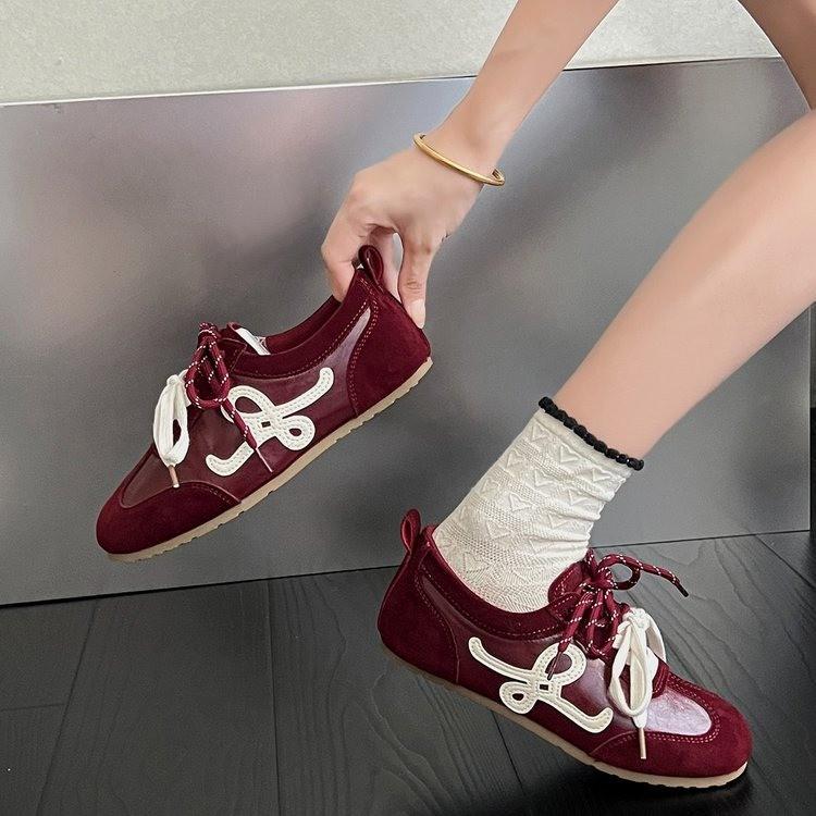 Spot niche round head ugly cute retro German training shoes women's 2025 new flat bottom inner height increase casual Forrest Gump board shoes