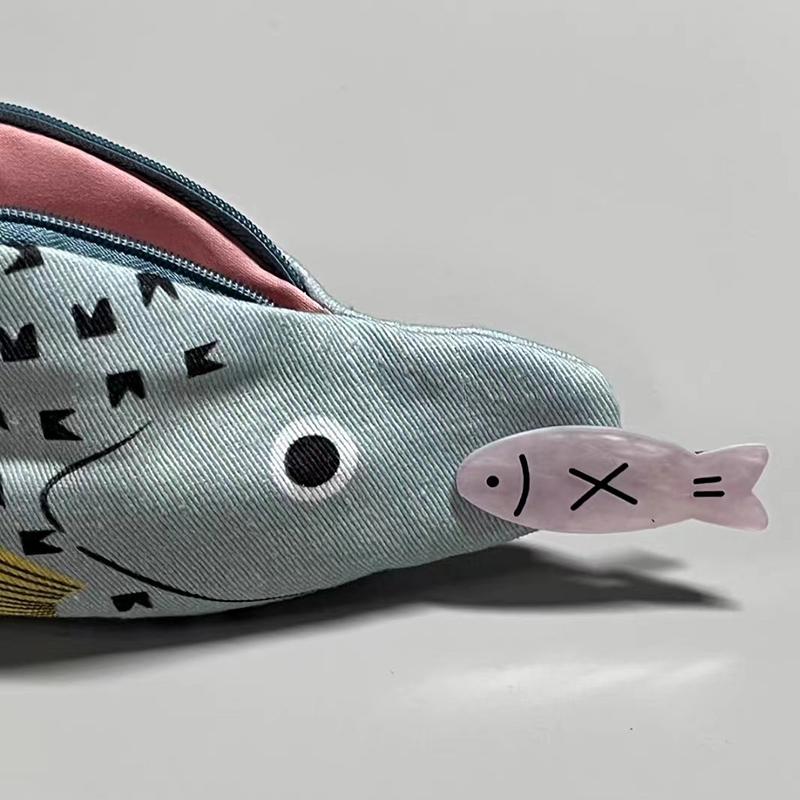 Trousse à crayons Grouper Poisson salé Drôle Créatif Joker Sac de rangement Étudiant Finition de bureau Multifonctionnel Niche Boîte de rangement pour papeterie