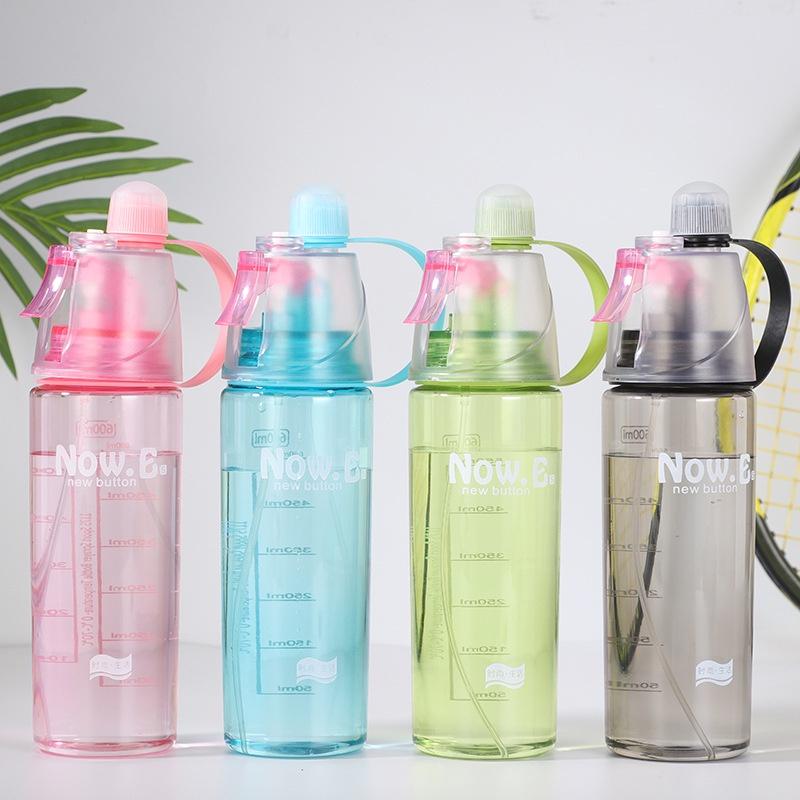 Creative Cartoon Spray Water Bottle For Outdoor Sports, Portable With Lid, Plastic Cup For Summer Hydration And Cooling, 600ml Capacity