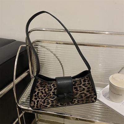 2025 Trend New Small Square Bag Leopard Print Temperament Handbag Premium Texture Shoulder Crossbody Bag Women's Bag Premium Sense