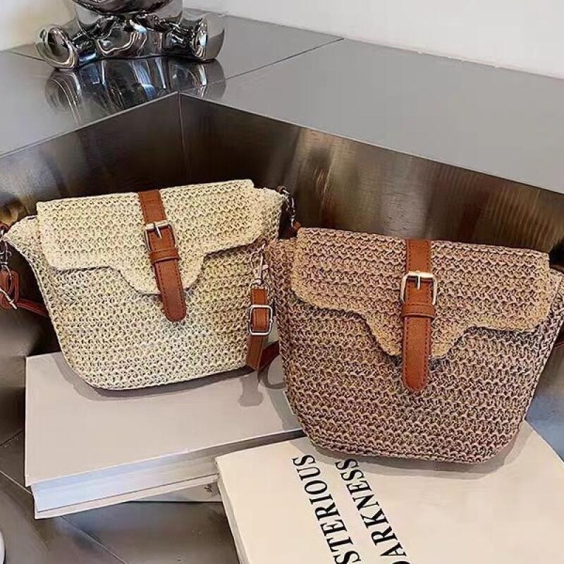Neue Mode-Papier-Geflecht-Stroh-gewebte Tasche Umhängetaschen Lock Buckle Woven Bag Lässige Strandtasche Vielseitige Damentasche Umhängetasche