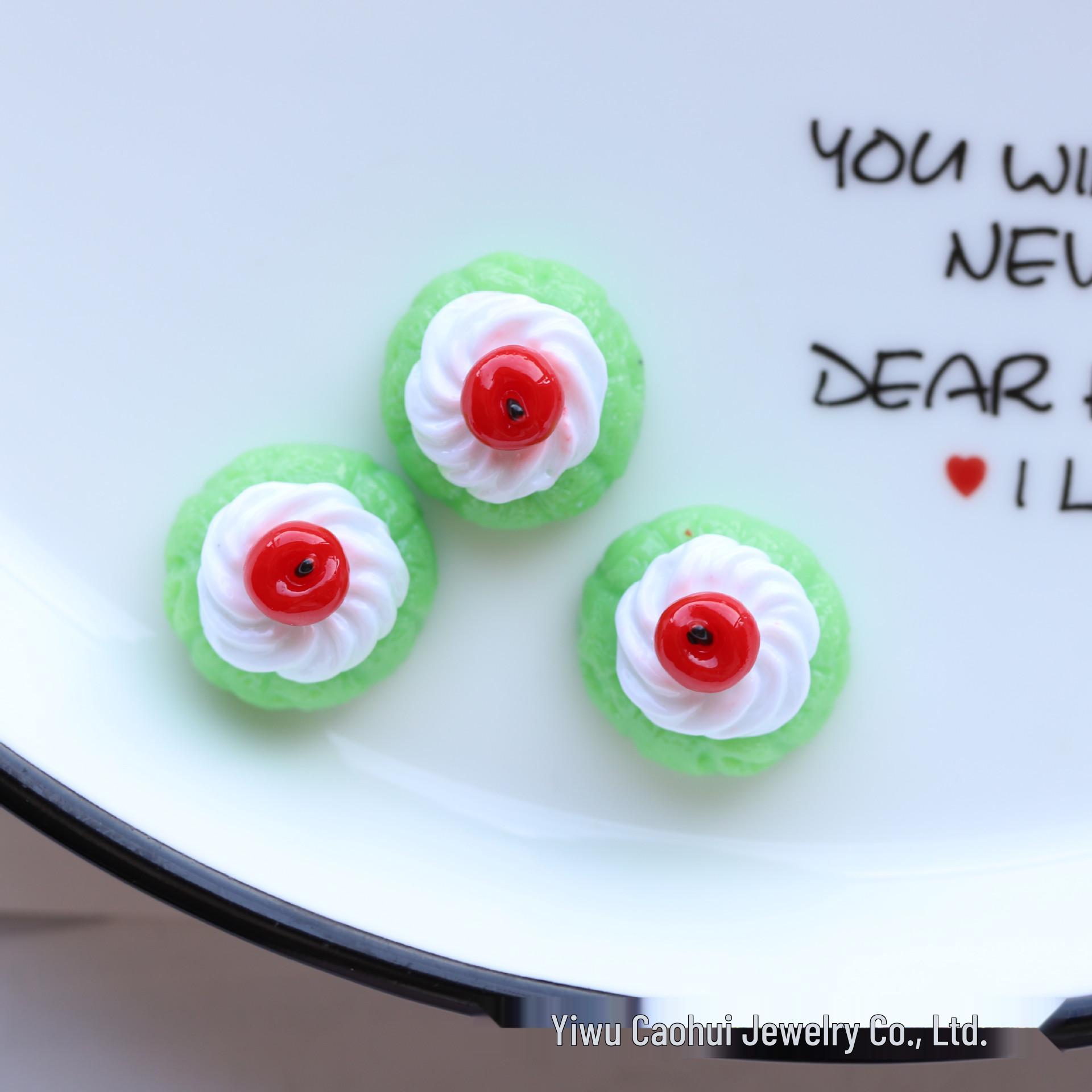 

Глянцева Імітація Їжі Торт Смола Ювелірні Вироби DIY Ремесло Крем Клей Ланцюжок для Телефону Брелок Матеріали Size approx. 2.0cm x 2.0cm