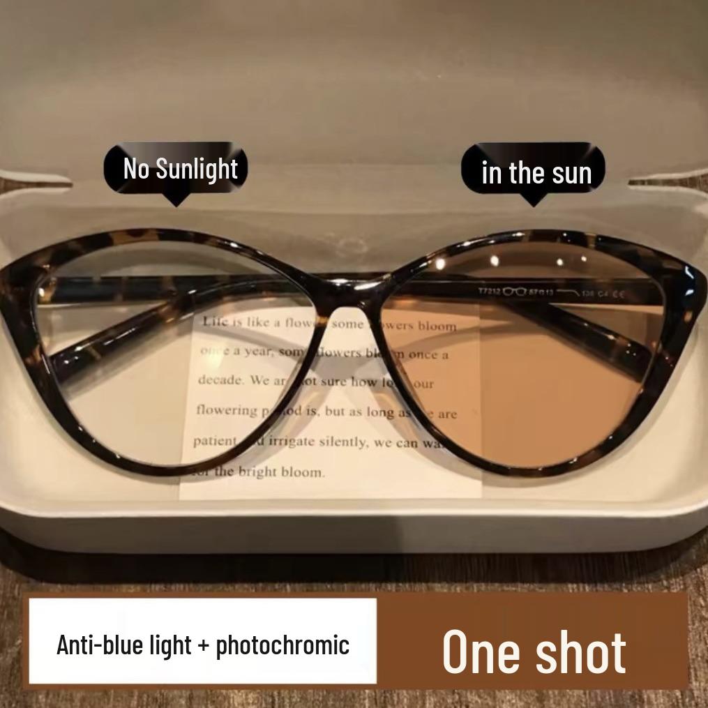 Cat-Eye Photochromic Anti-Blue Light Fashion Glasses for Commuting