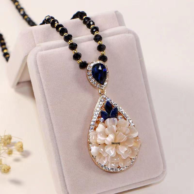 Retro Sapphire Water Drop Sweater Chain Necklace - Elegant Women's Rhinestone Pendant Accessory