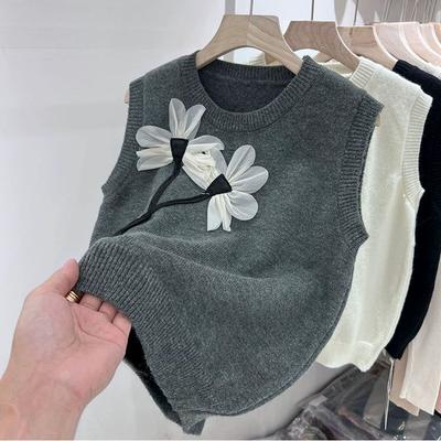 Korean Version of High-end Three-dimensional Flower Sleeveless Knitted Vest Shoulder Round Neck Versatile Top
