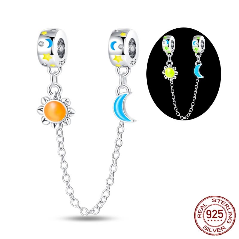 Breloque Chaîne de Sécurité Étoiles et Lune Trèfle à Quatre Feuilles en Cuivre pour Bracelet Authentique DoItYourself Bijoux Cadeaux