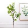 Decoração de casa – Flores e coroas artificiais
