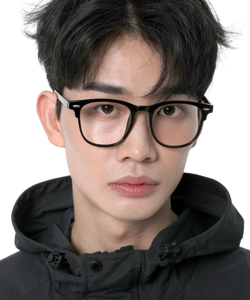 Eseubika Sbka Thur-C01 Blue Light Horn-Rimmed Glasses
