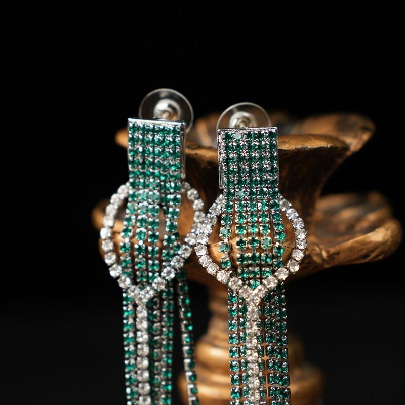 Retro Rhinestone Long Fringed Stud Earrings Fashion Style Queen Trend Earrings Light Luxury Design Fashion Earrings