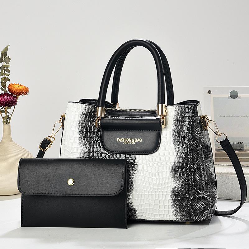 2025 Crocodile Pattern Women's Crossbody Tote: Elegant, Fashionable Handbag for Commuting