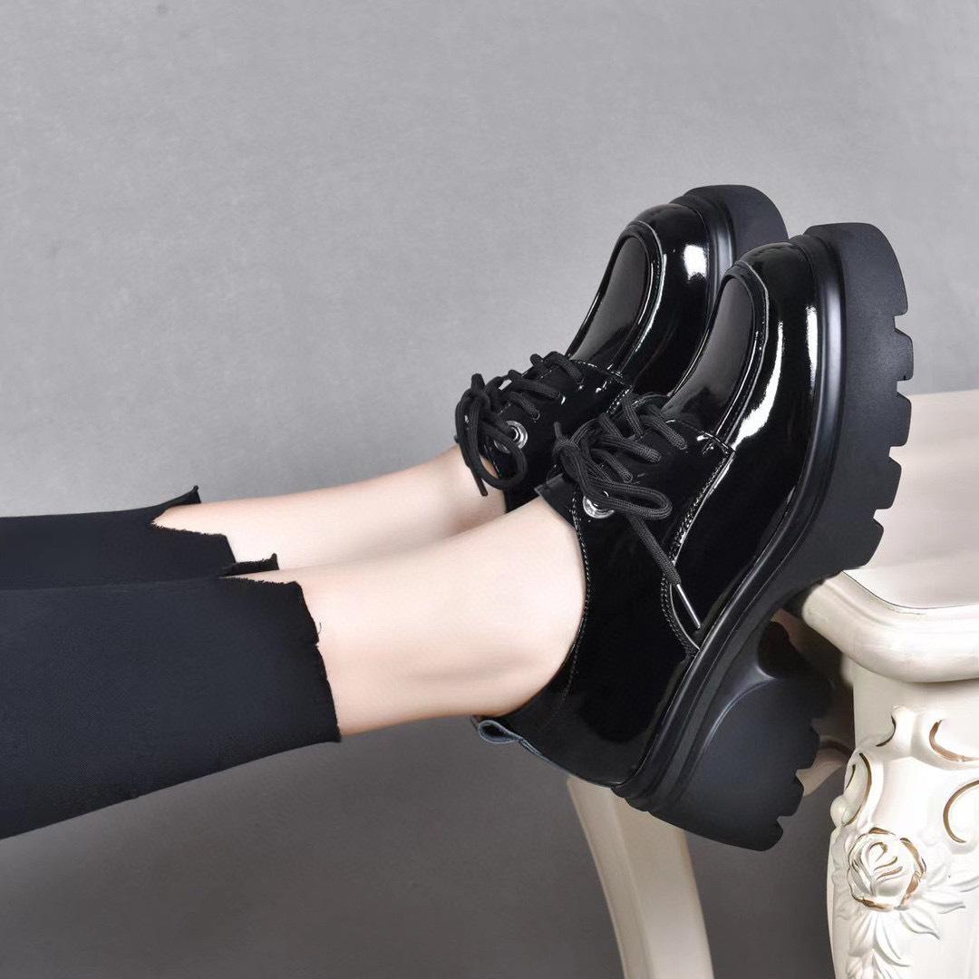 

Женские туфли на платформе, осень, новый академический стиль, шнуровка, маффин и черная лакированная кожа из коровьей кожи первого слоя, маленькие кожаные туфли 40