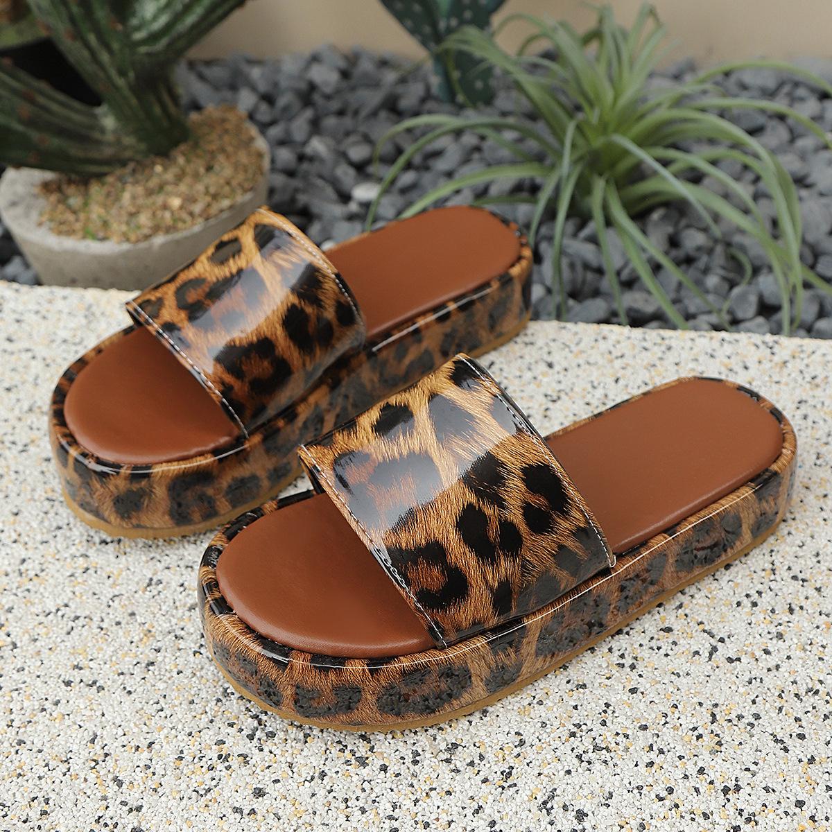 

Модная женская летняя пляжная обувь Противоскользящие леопардово-коричневые шлепанцы на толстой подошве Модные шлепанцы на платформе Sandalias Mujer36-43 43 леопардовый