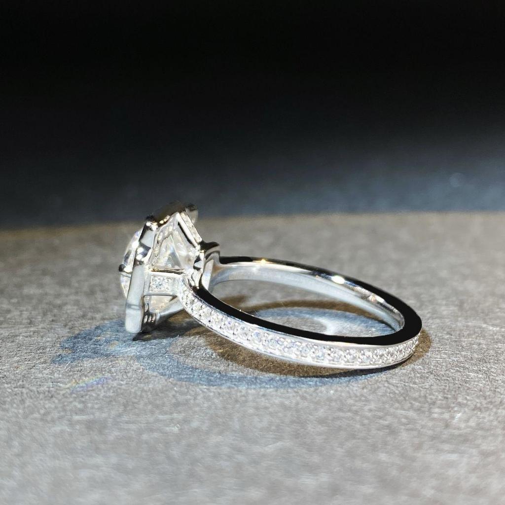 925 Sterling Silver Moissanite Women's Classic Four-Prong Ring, PT950 Plated.