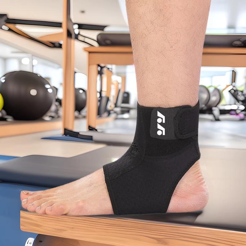 

Дышащий компрессионный бандаж на голеностоп на все сезоны для баскетбола, футбола, бадминтона и велоспорта Right Foot L [Single]