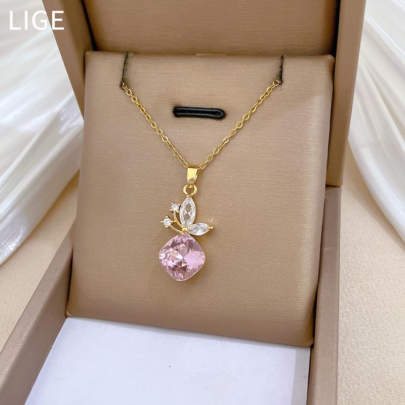 Simple Butterfly Full Diamond Fashion Light Luxury Temperament Gorgeous Full Diamond Necklace Female Versatile Collarbone Chain Titanium Steel