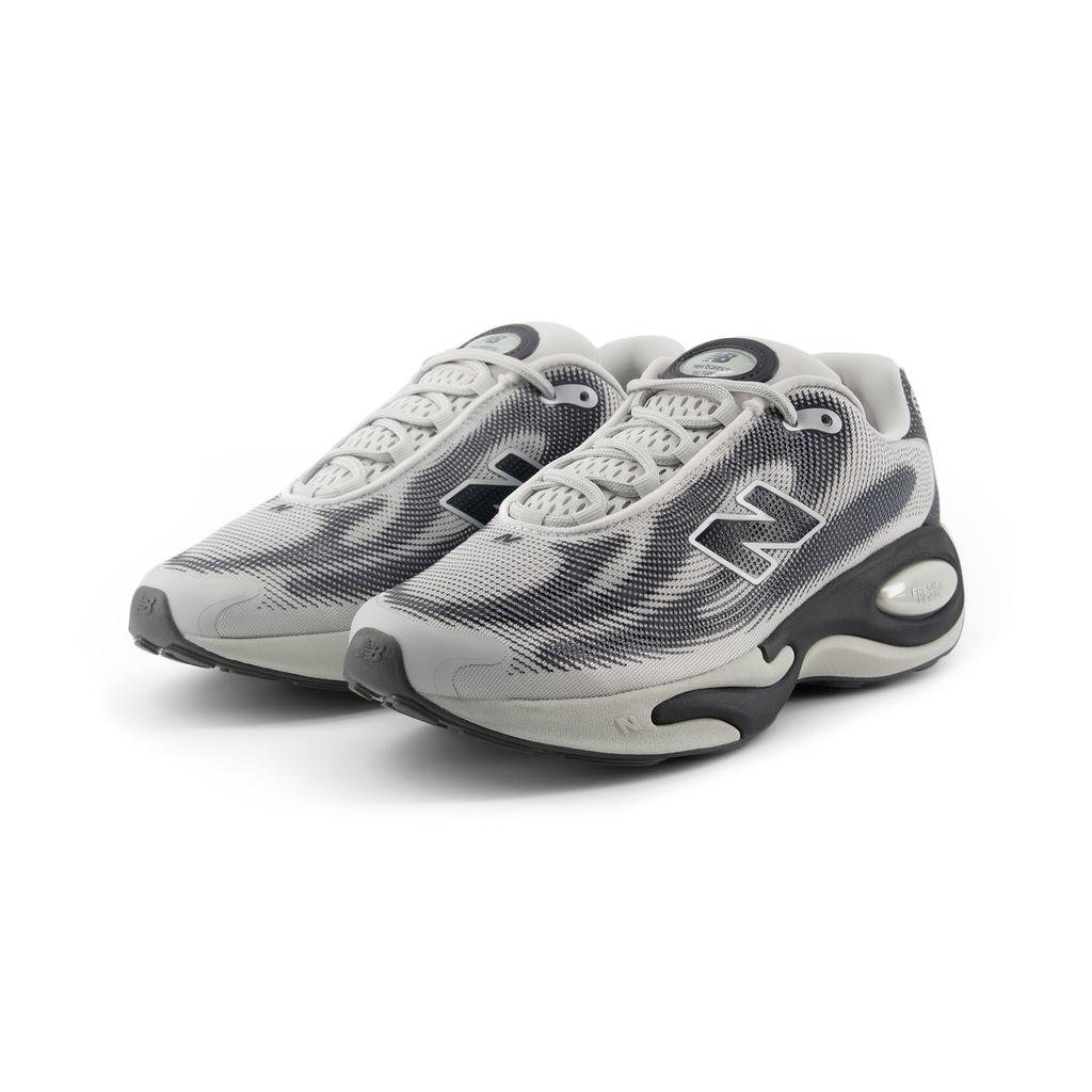 New Balance Retro Comfortable Versatile Running Shoes Men sneaker Gray Black MACR161F
