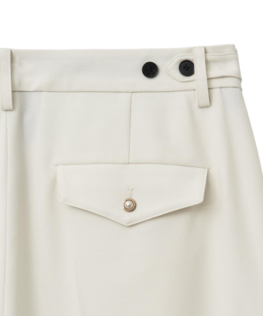 NOIRER Classic One-Pleat Wide Slacks (White)