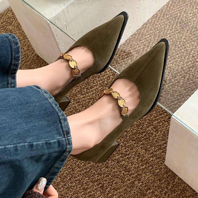 

Four Seasons Small Leather Shoes Black New Four Seasons Pointed Fashion Single Shoes Women s Leather Large Size Shoes Non-slip Soft Sole Cow Muscle 40