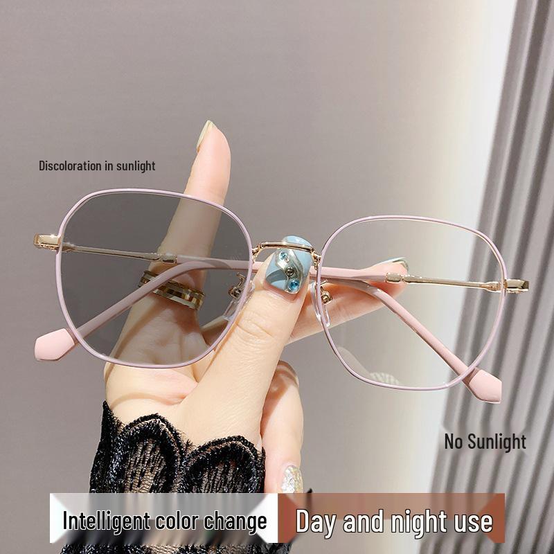 Photosensitive Anti-Blue Light Large Frame Myopia Glasses for Live Streaming and Small Face Student Style.